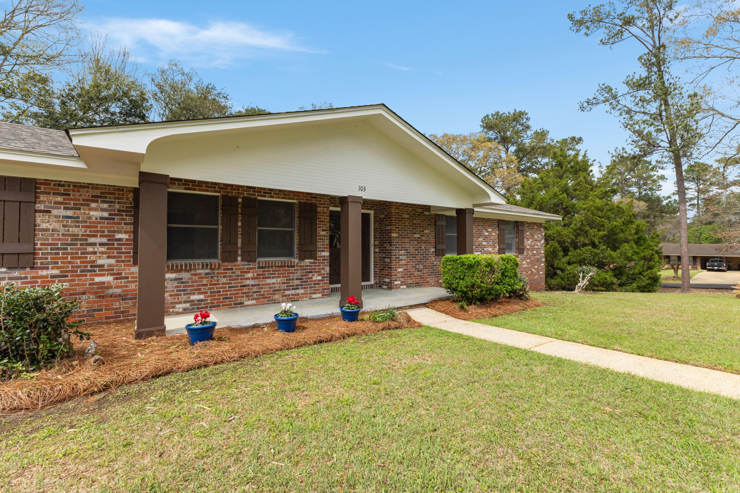 Single Family 3BR 2BA - 103 Ridgemont Ln., Petal, MS