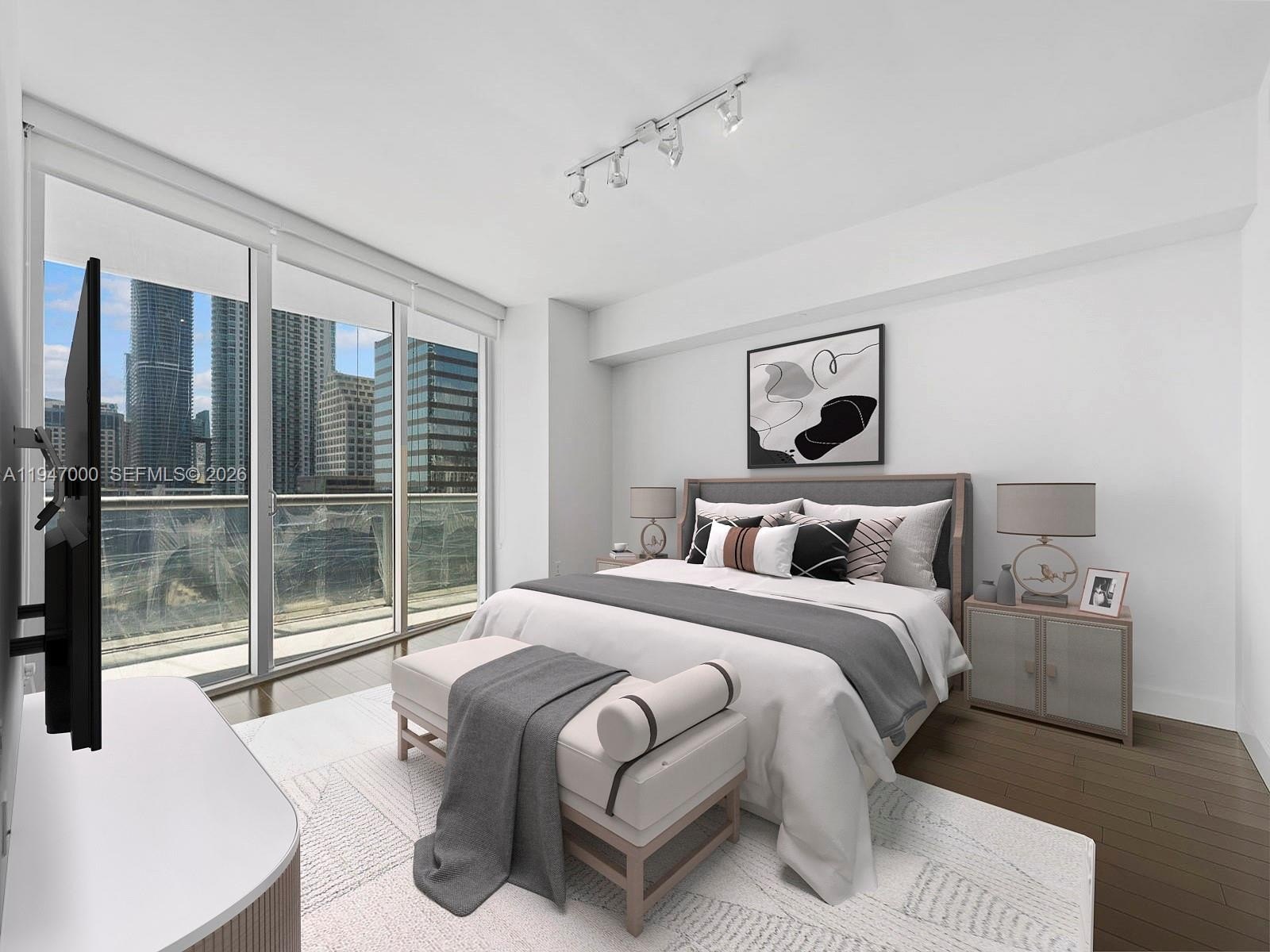 Condo 3BR 2BA - 495 Brickell Ave, Miami, FL