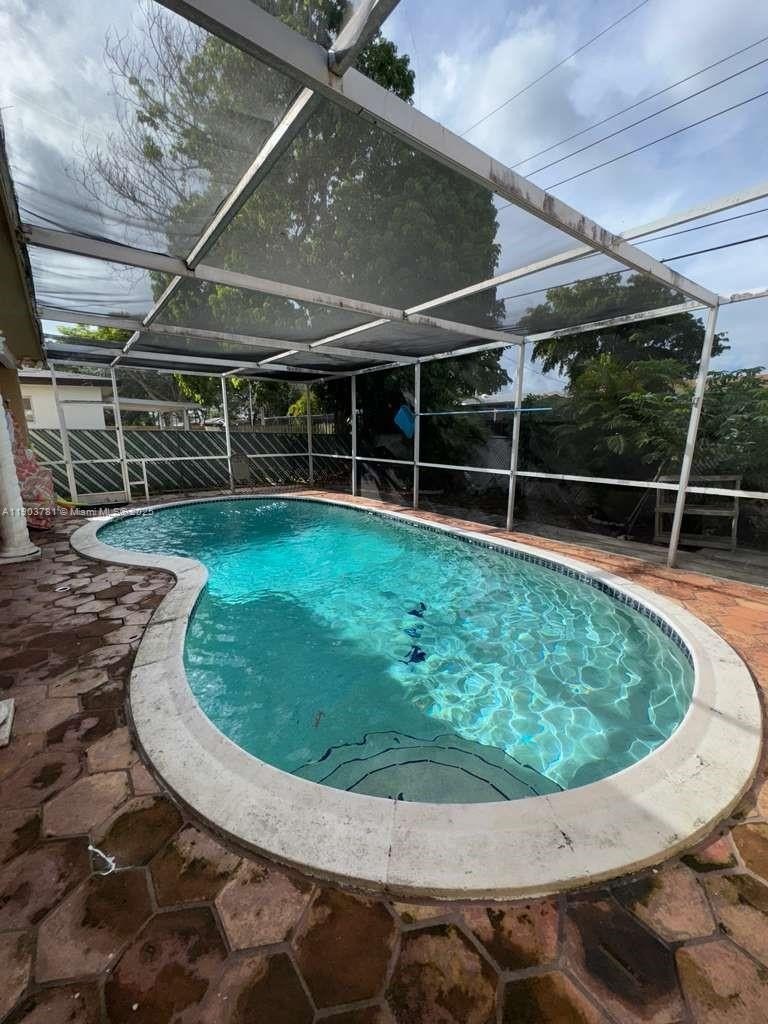 Single Family 3BR 2BA - 6391 SW 34th St, Miramar, FL