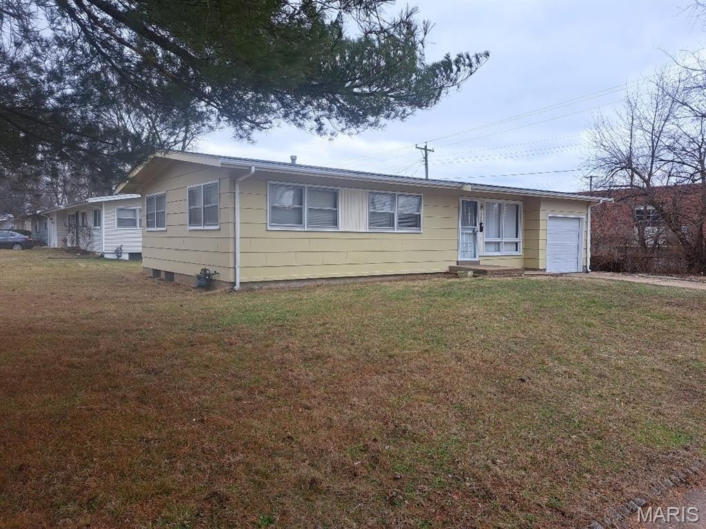 Single Family 3BR 1BA - 3100 Canfield Drive, Ferguson, MO