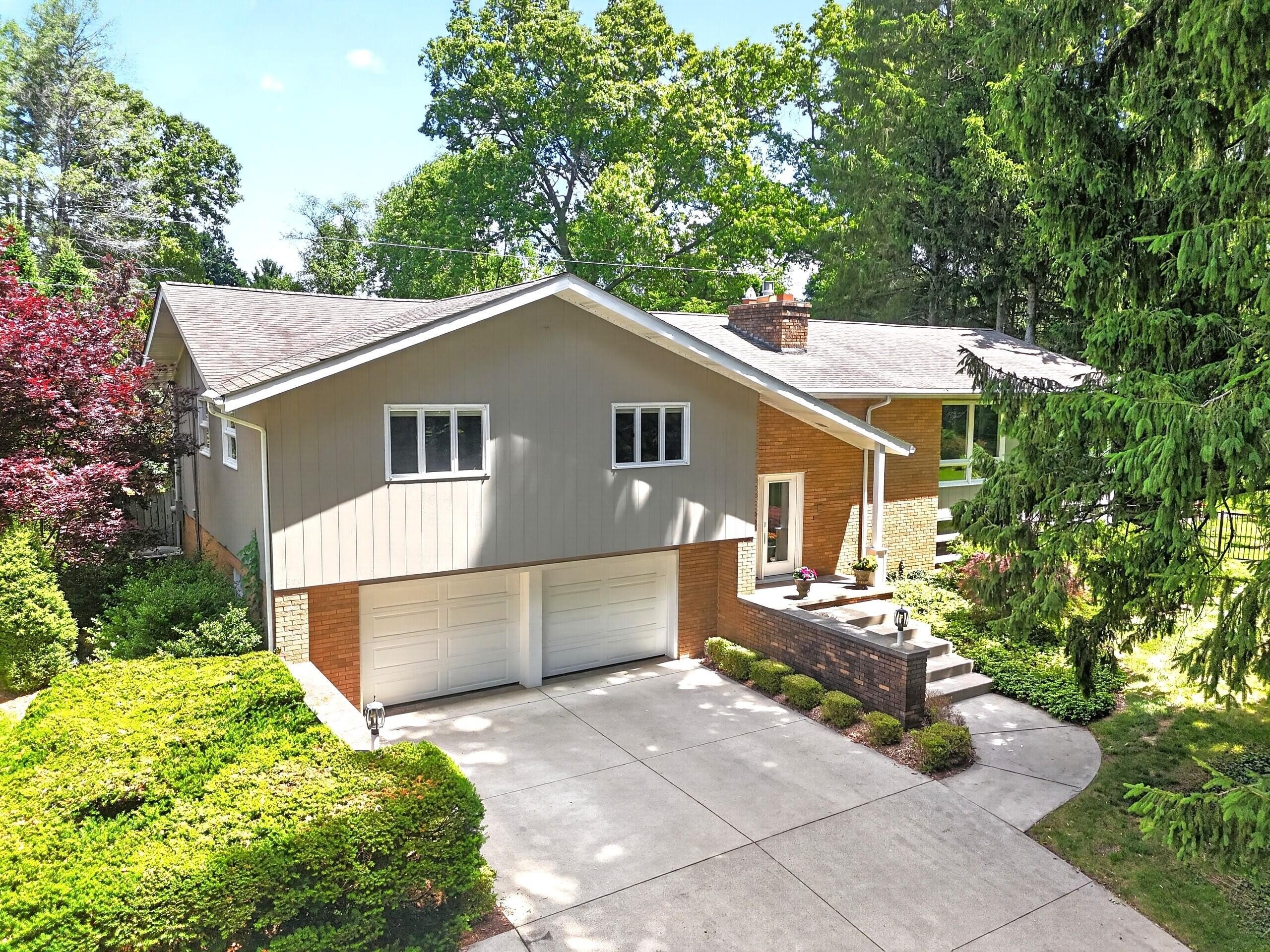 Other 3BR 3BA - 3600 Hendee Road, Jackson, MI