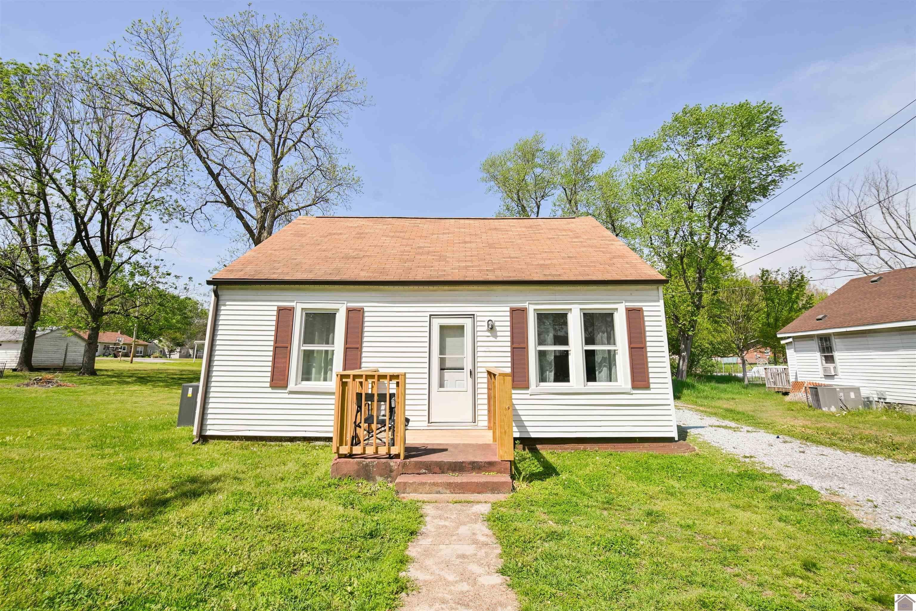 Other 3BR 2BA - 402 W Highland Drive, Fulton, KY