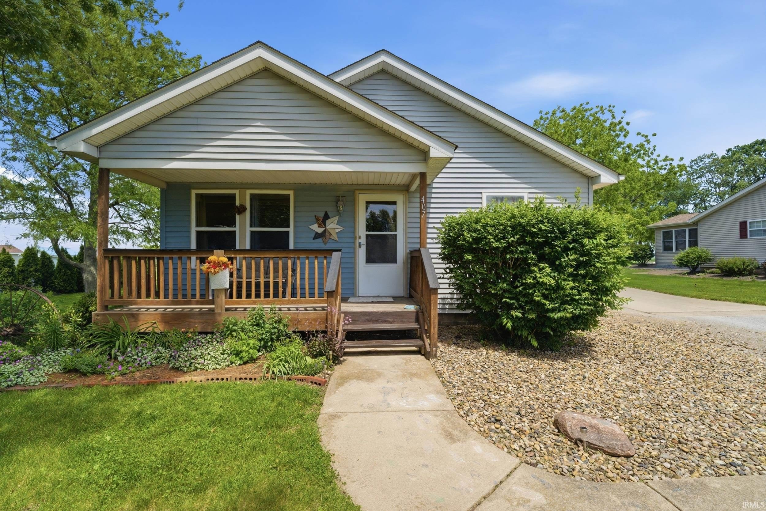 Single Family 3BR 1BA - 407 E Briar Street, Otterbein, IN