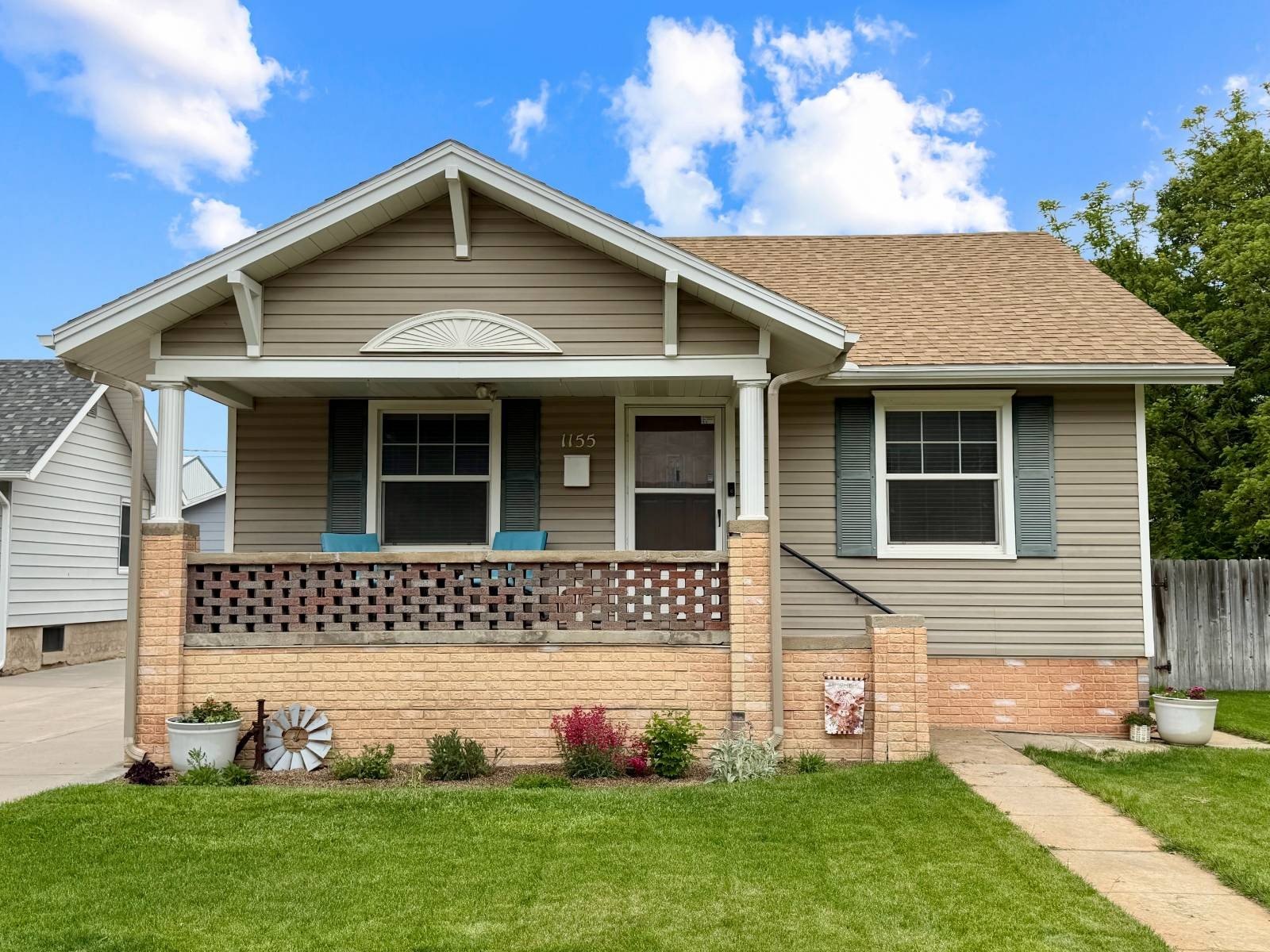 Single Family 3BR 2BA - 1155 W 3rd St, Colby, KS