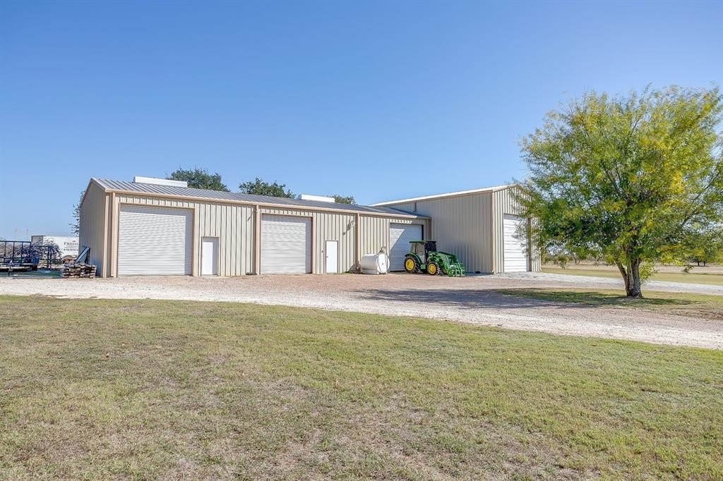 Single Family 4BR 4BA - 12801 County Rd 1117, Cleburne, TX