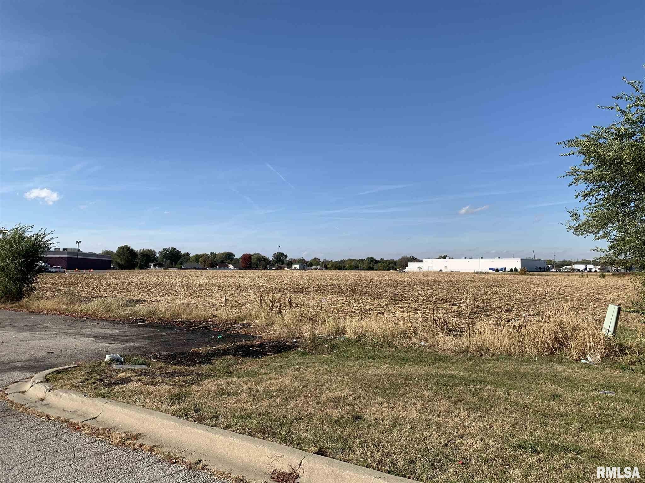 2842 E South Grand Ave  