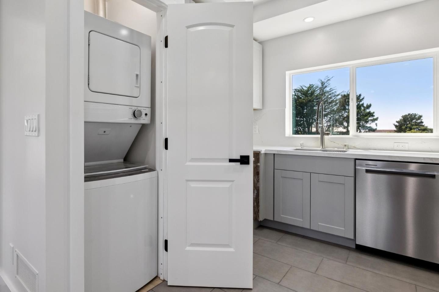 Other 5BR 4BA - 543 Filbert ST, HALF MOON BAY, CA