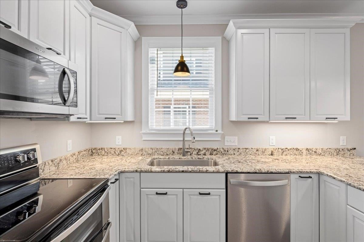 Single Family 4BR 3BA - 2358 ALSTON CIR, HARRISONBURG, VA