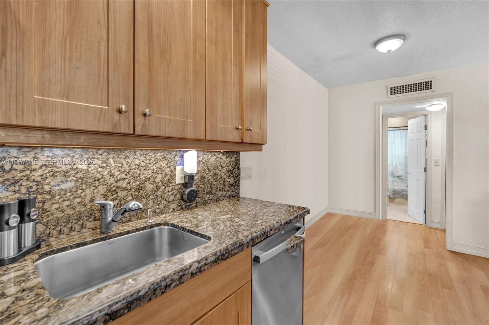 Condo 1BR 1BA - 1423 Holly Heights Dr, Fort Lauderdale, FL