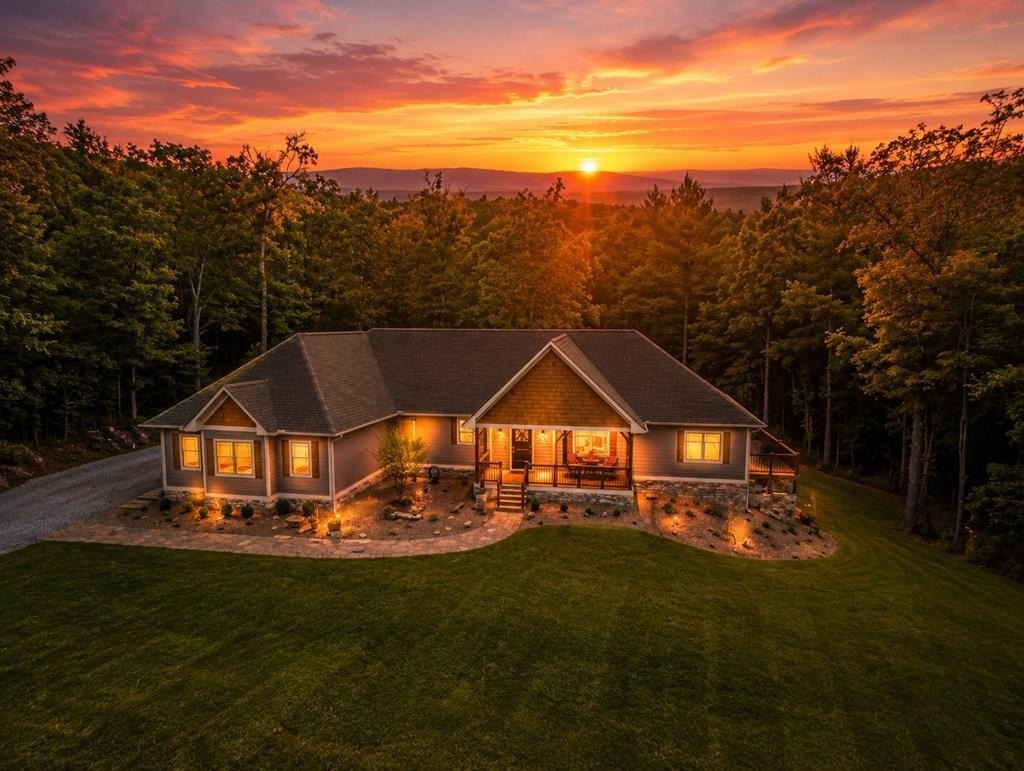 Single Family 3BR 3BA - 685 Rockwood Trail, Blairsville, GA