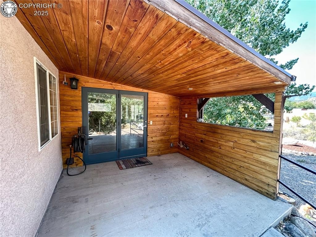 Single Family 3BR 2BA - 560 Oak Creek Avenue, Rockvale, CO