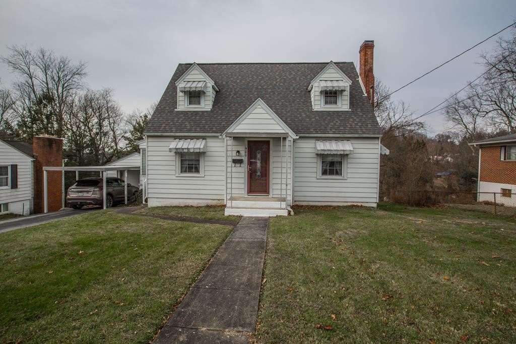Single Family 3BR 3BA - 400 S Pike St, BECKLEY, WV