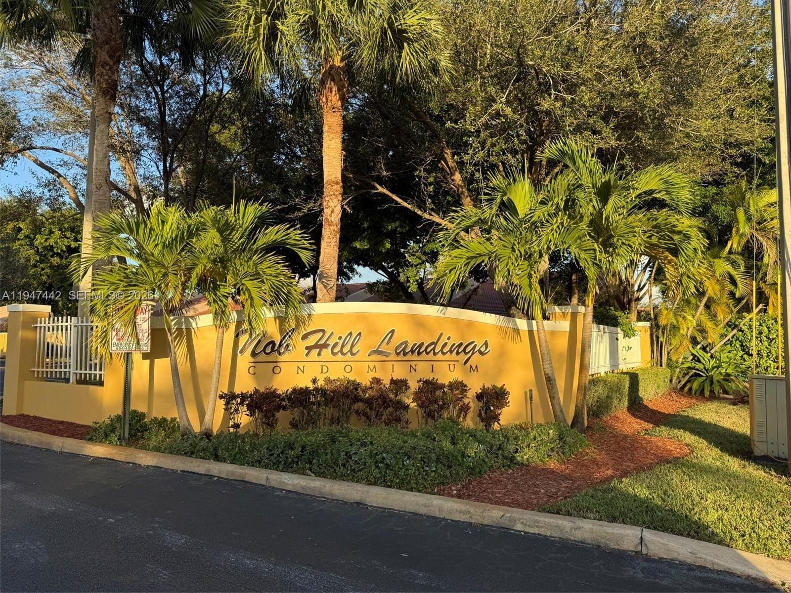Condo 1BR 1BA - 9907 Westwood Dr, Tamarac, FL