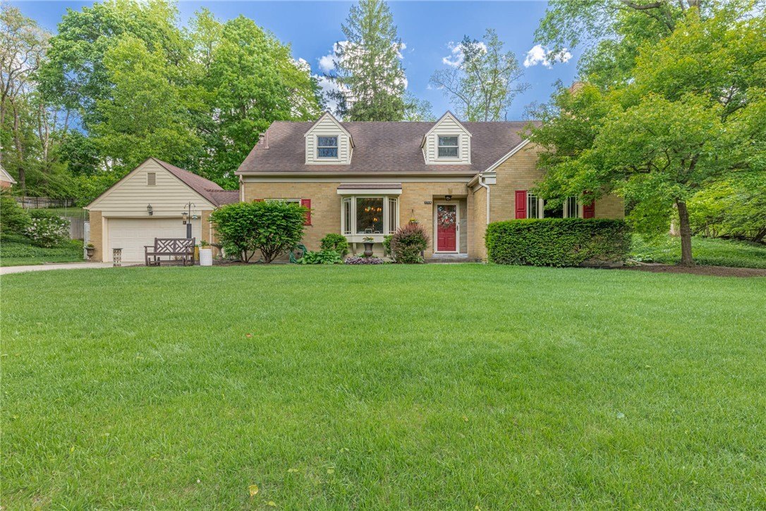 Single Family 5BR 4BA - 156 W Hadley Road, Oakwood, OH