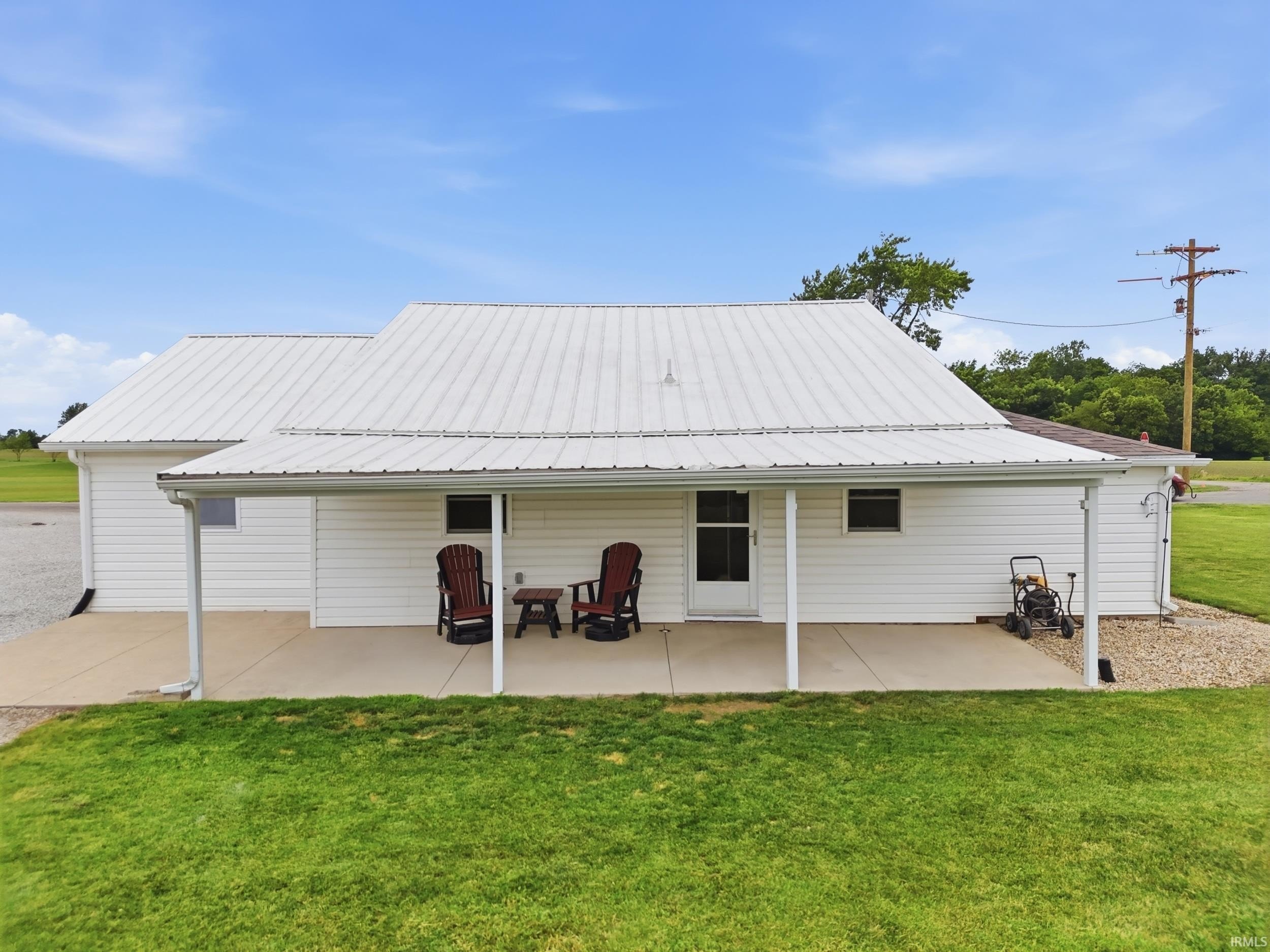 Single Family 3BR 2BA - 8019 S 900 W Road, Montpelier, IN