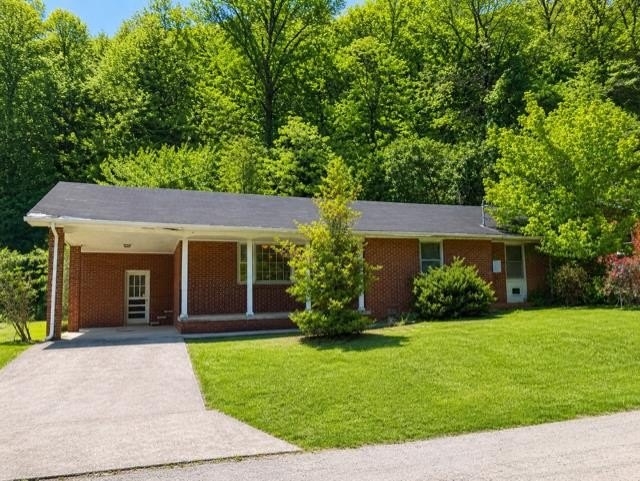 Single Family 3BR 1BA - 72 Auxier Heights, Auxier, KY