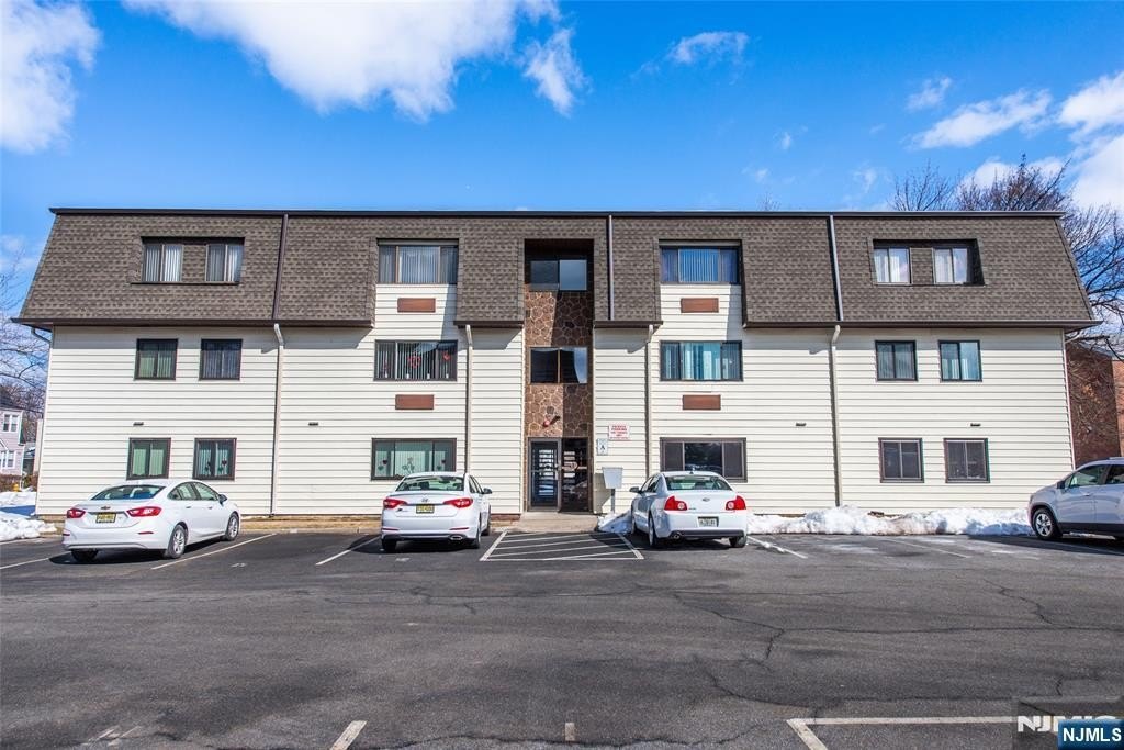 Other 2BR 1BA - 46 Watsessing Avenue A9, Belleville, NJ