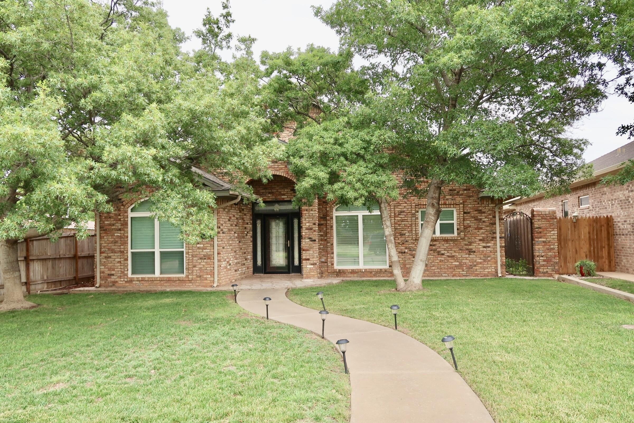 Single Family 2BR 2BA - 201 S Itasca, Plainview, TX