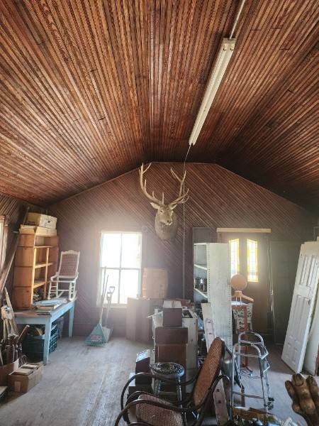 Single Family - 5702 Stratford Hall Rd, Montross, VA