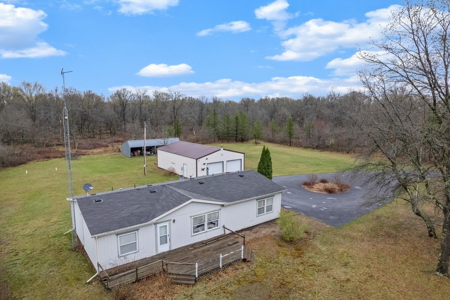 Manufactured Housing 3BR 2BA - W4870 30TH Street, Necedah, WI