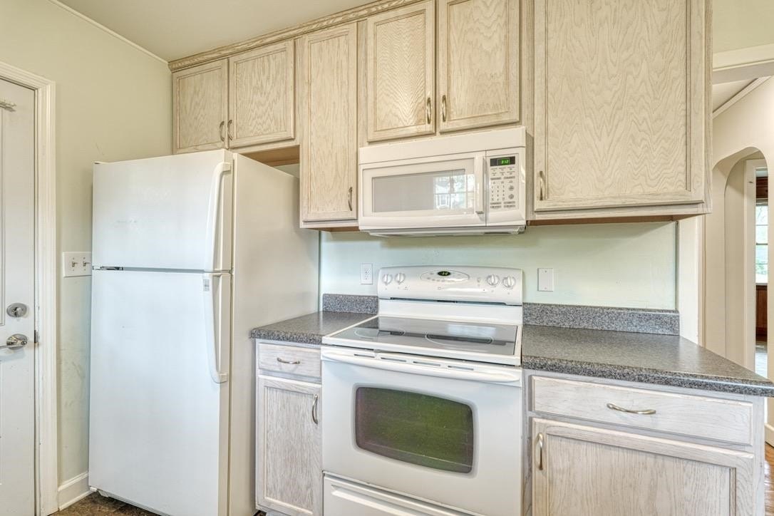 Single Family 3BR 2BA - 200 Princeton Avenue, Greenville, SC