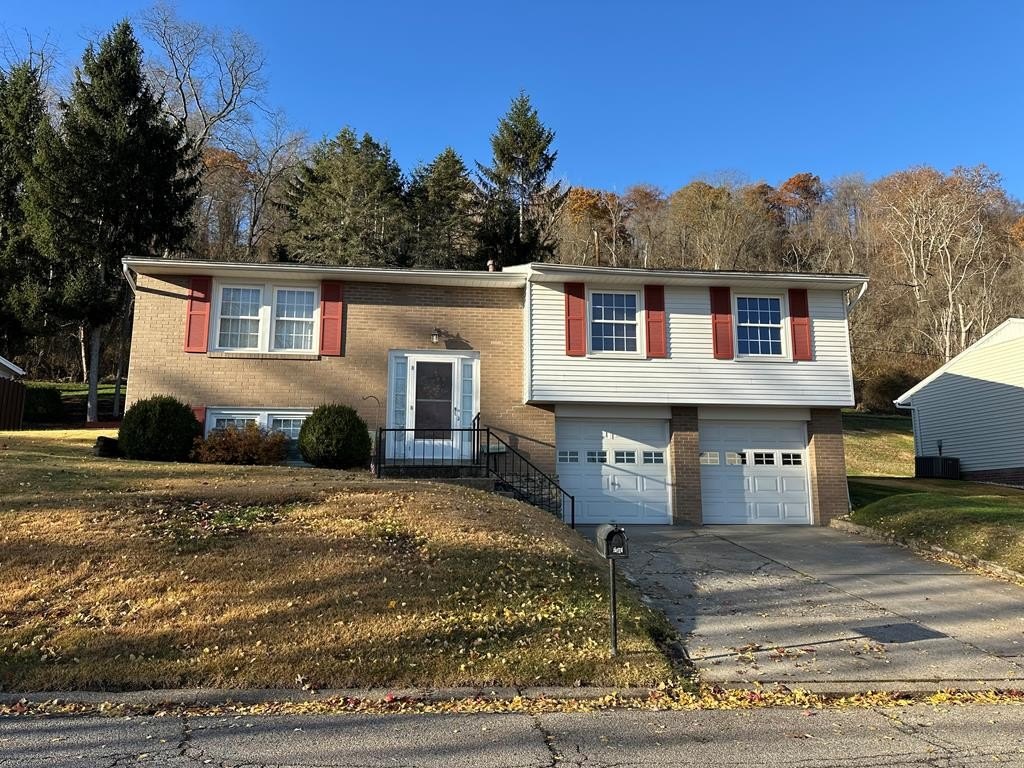Single Family 3BR 3BA - 200 ELM CREST DRIVE, Wheeling, WV