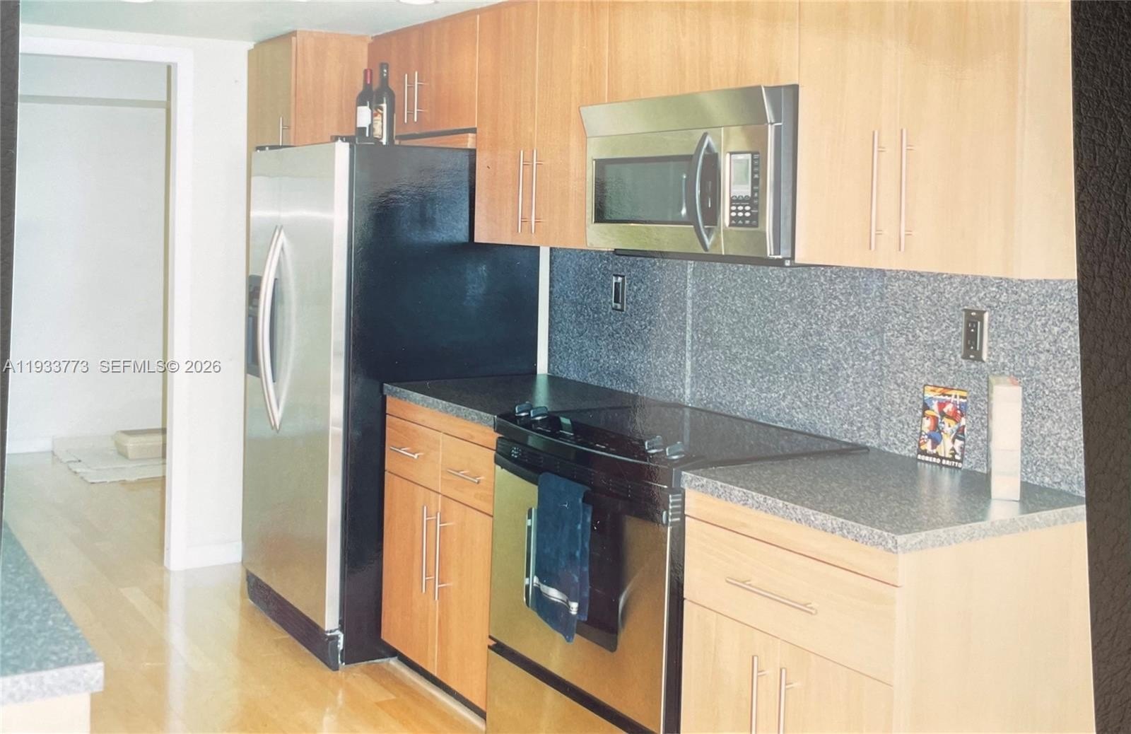Condo 2BR 2BA - 1000 Quayside Ter, Miami, FL