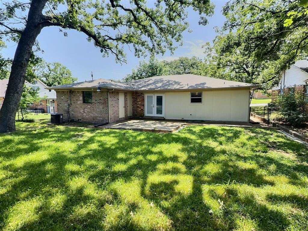 Single Family 3BR 3BA - 111 Doris Drive, Denison, TX
