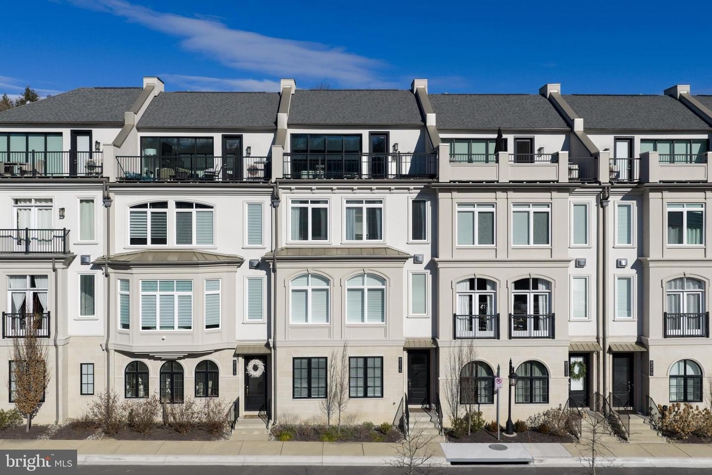 Single Family 4BR 4BA - 8215 RIVER RD, BETHESDA, MD