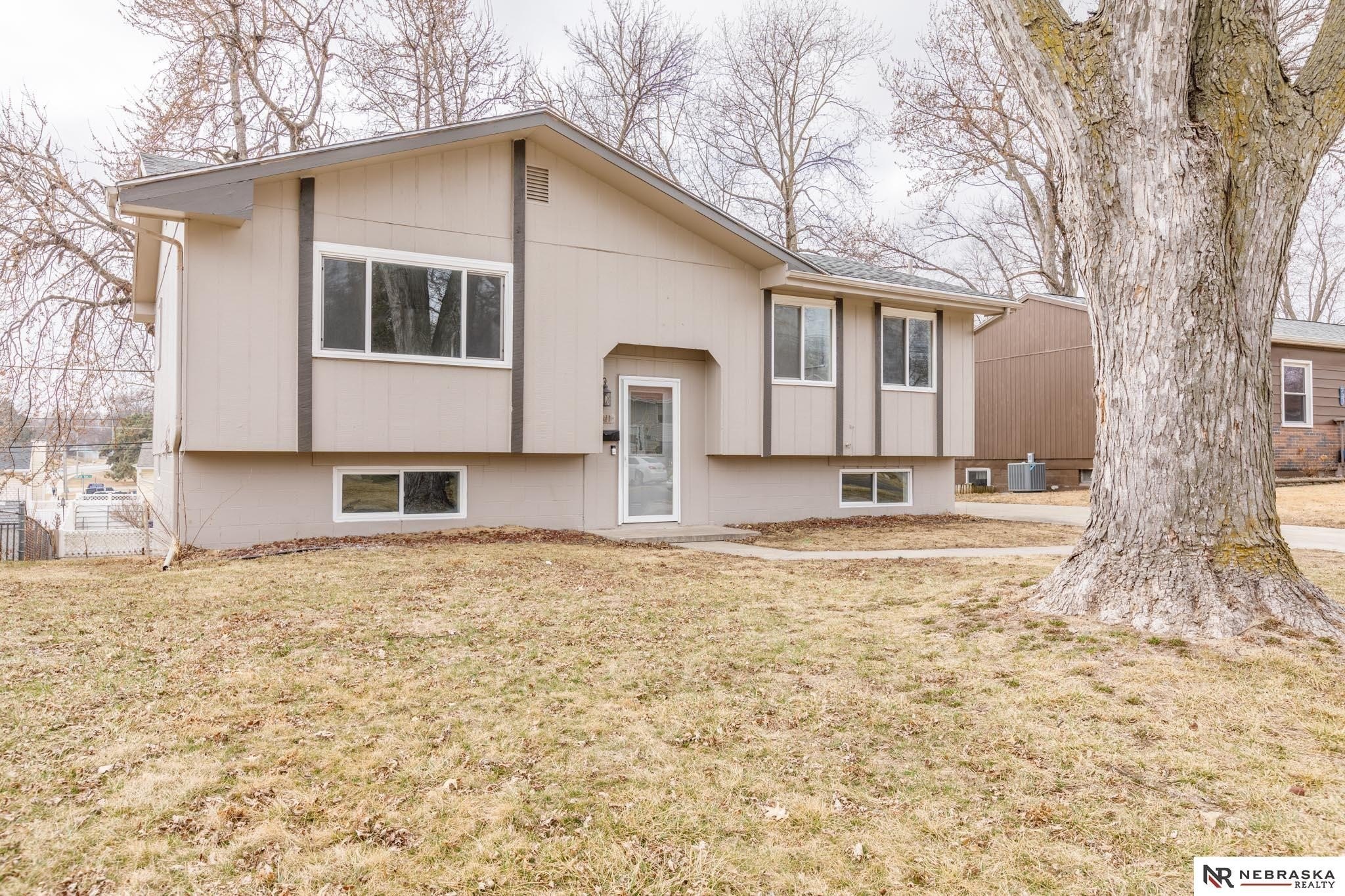 Single Family 3BR 1BA - 7611 Teal Street, La Vista, NE