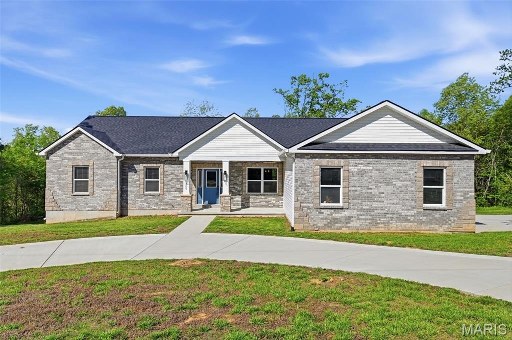 Single Family 3BR 2BA - 1509 Buck View, Festus, MO