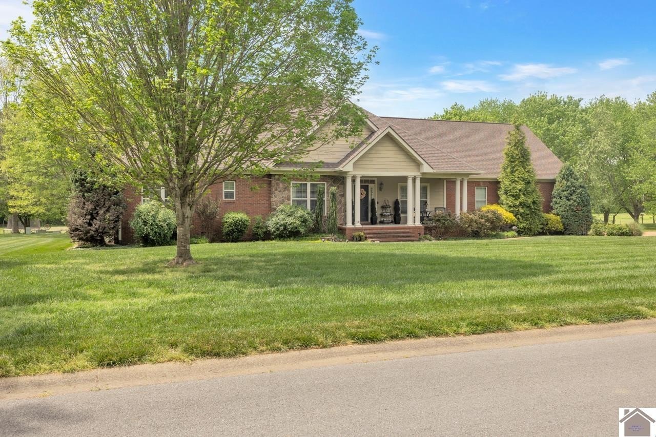 Single Family 4BR 5BA - 1316 Oak Hill Drive, Murray, KY