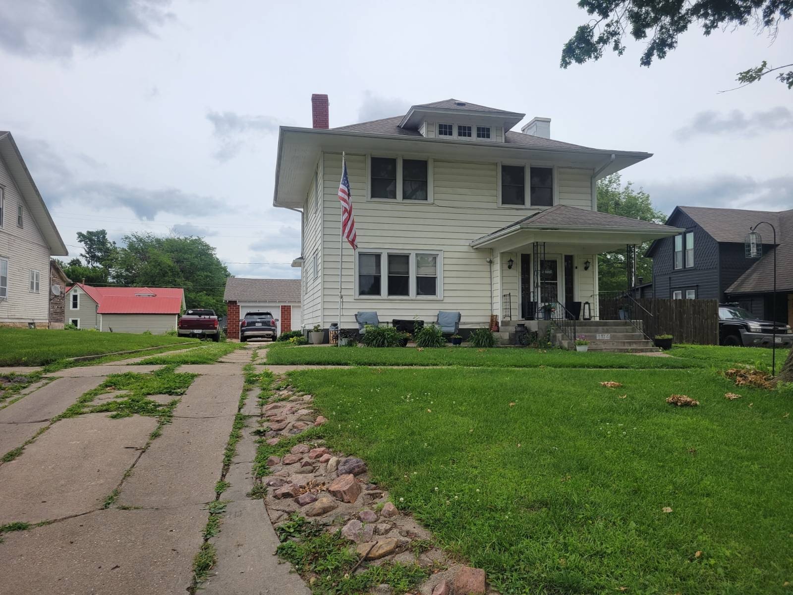 Single Family 3BR 1BA - 1914 Morton Street, Falls City, NE