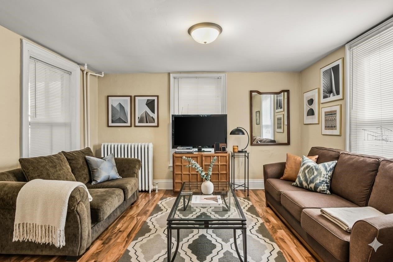 Single Family 5BR 2BA - 126 N Franklin Street, Madison, WI