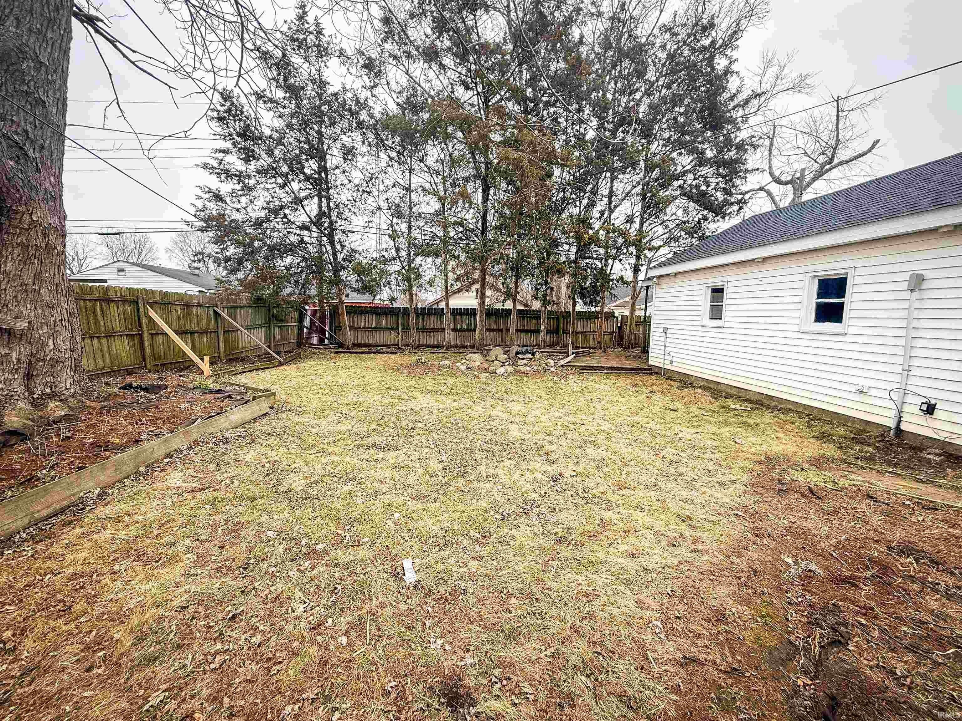 311 Teri St  