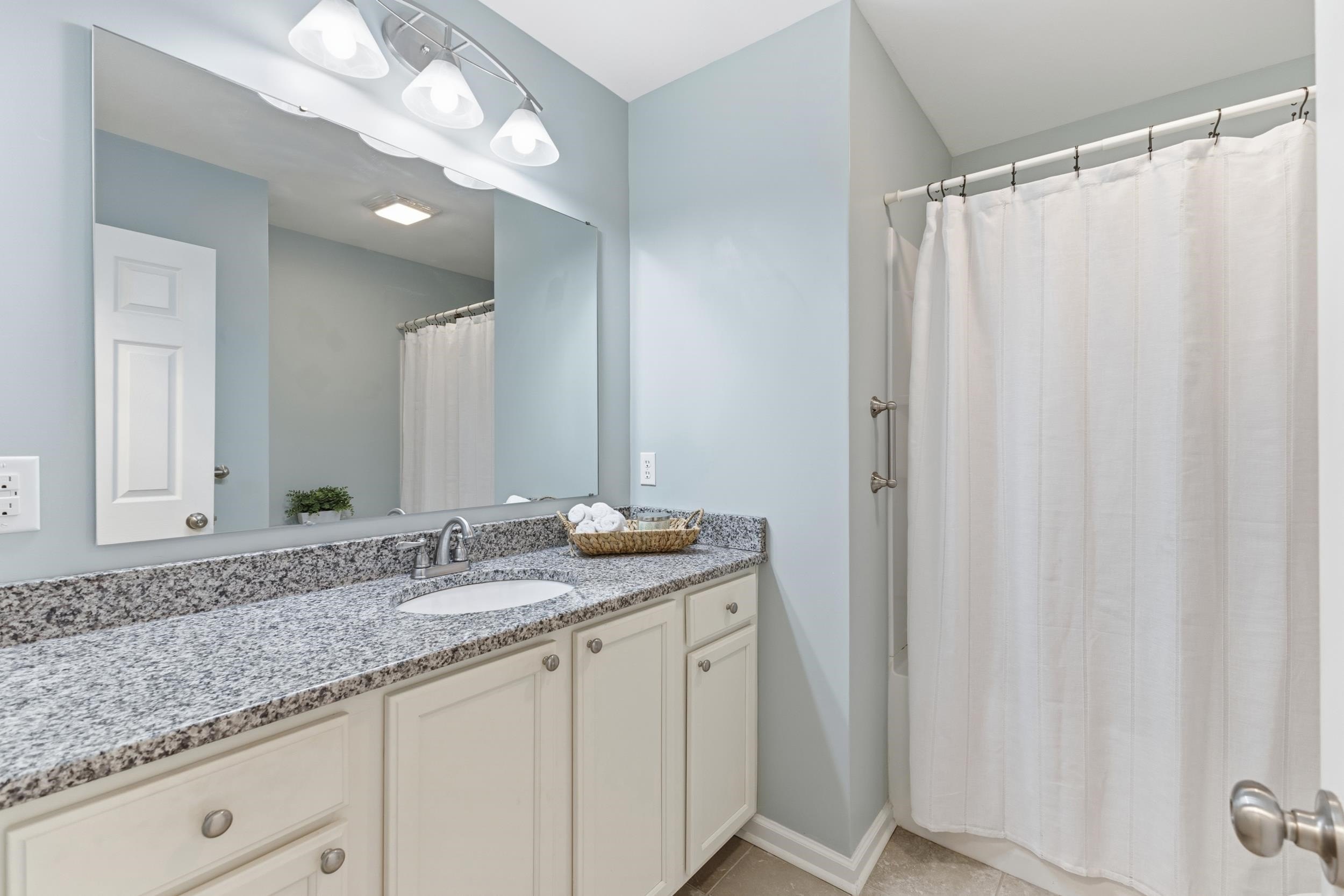 Single Family 3BR 3BA - 1 Yellow Jacket Ct., Calabash, SC