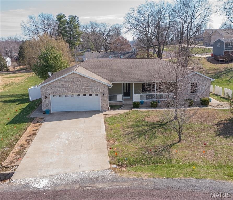 Single Family 3BR 2BA - 3 Mark Drive, Vandalia, IL