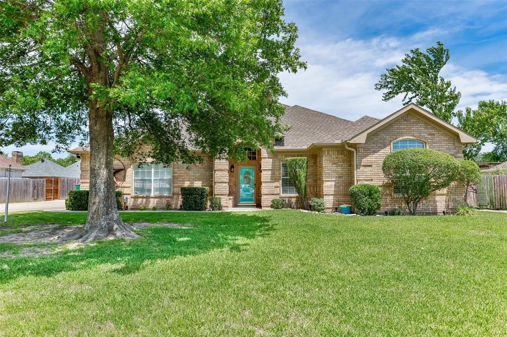 Single Family 4BR 2BA - 908 Wheeler Creek Drive, Gainesville, TX