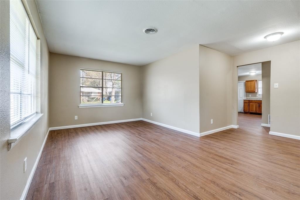 Single Family 4BR 2BA - 10000 Olmos Drive, Dallas, TX