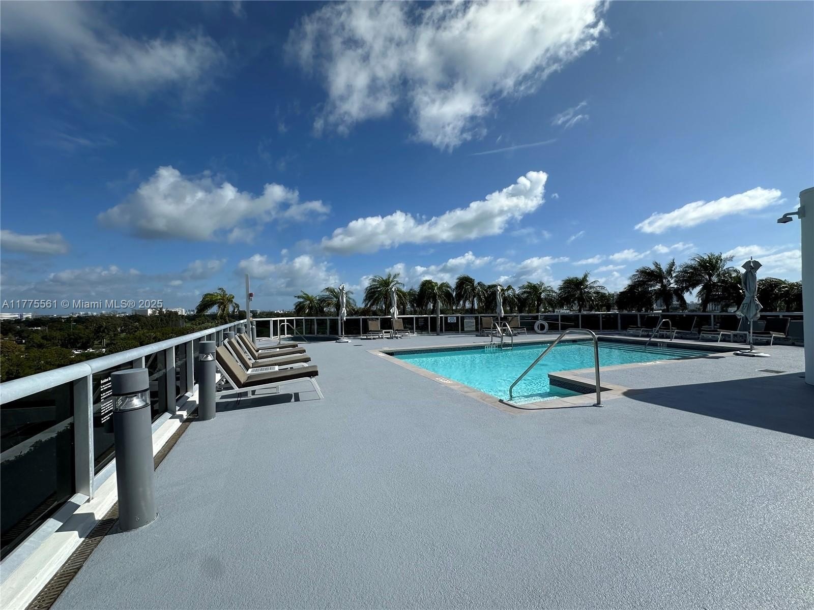 Condo 2BR 3BA - 2001 Meridian Ave, Miami Beach, FL