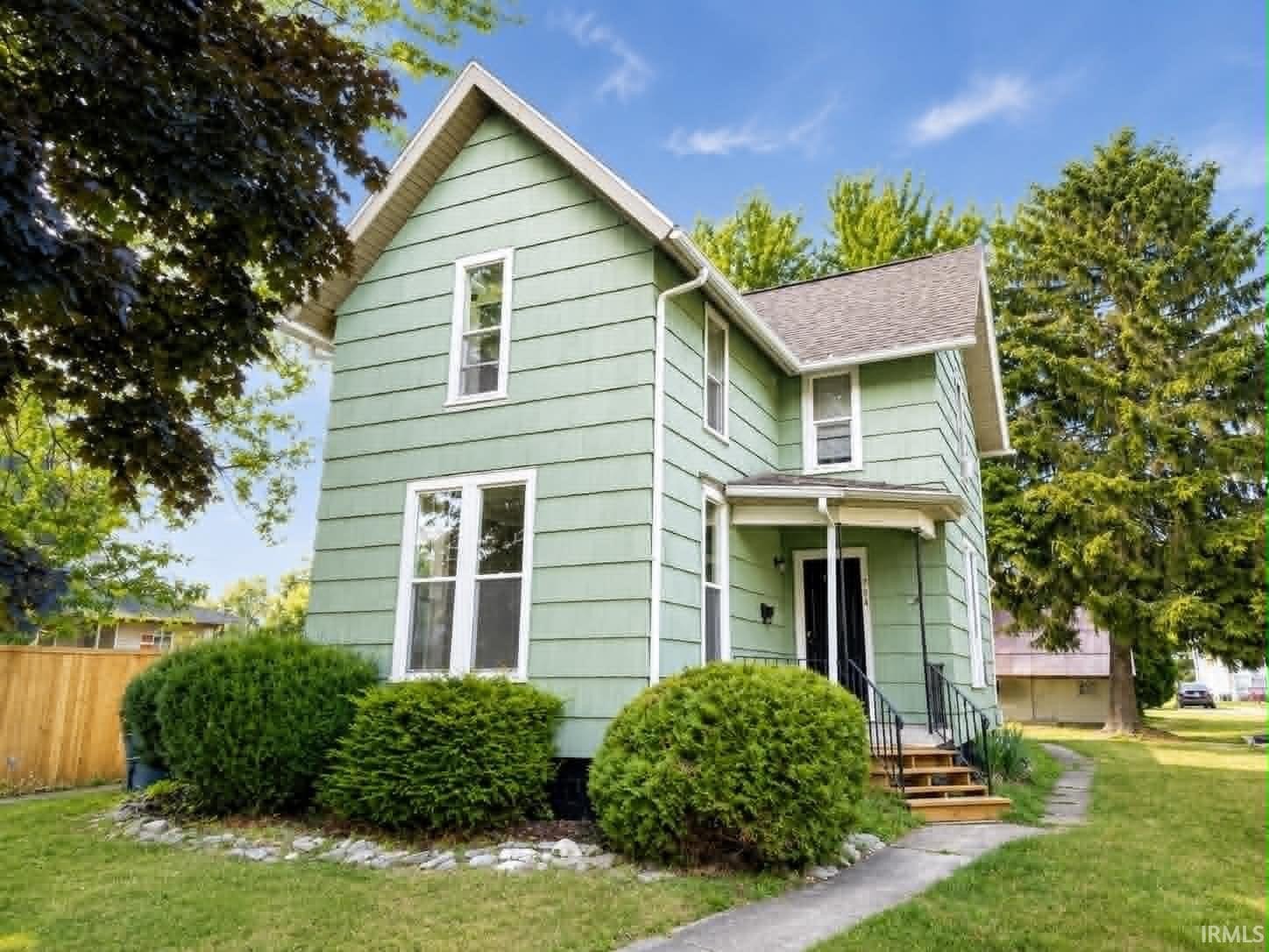 Duplex 3BR 2BA - 334 W 9th Street, Auburn, IN