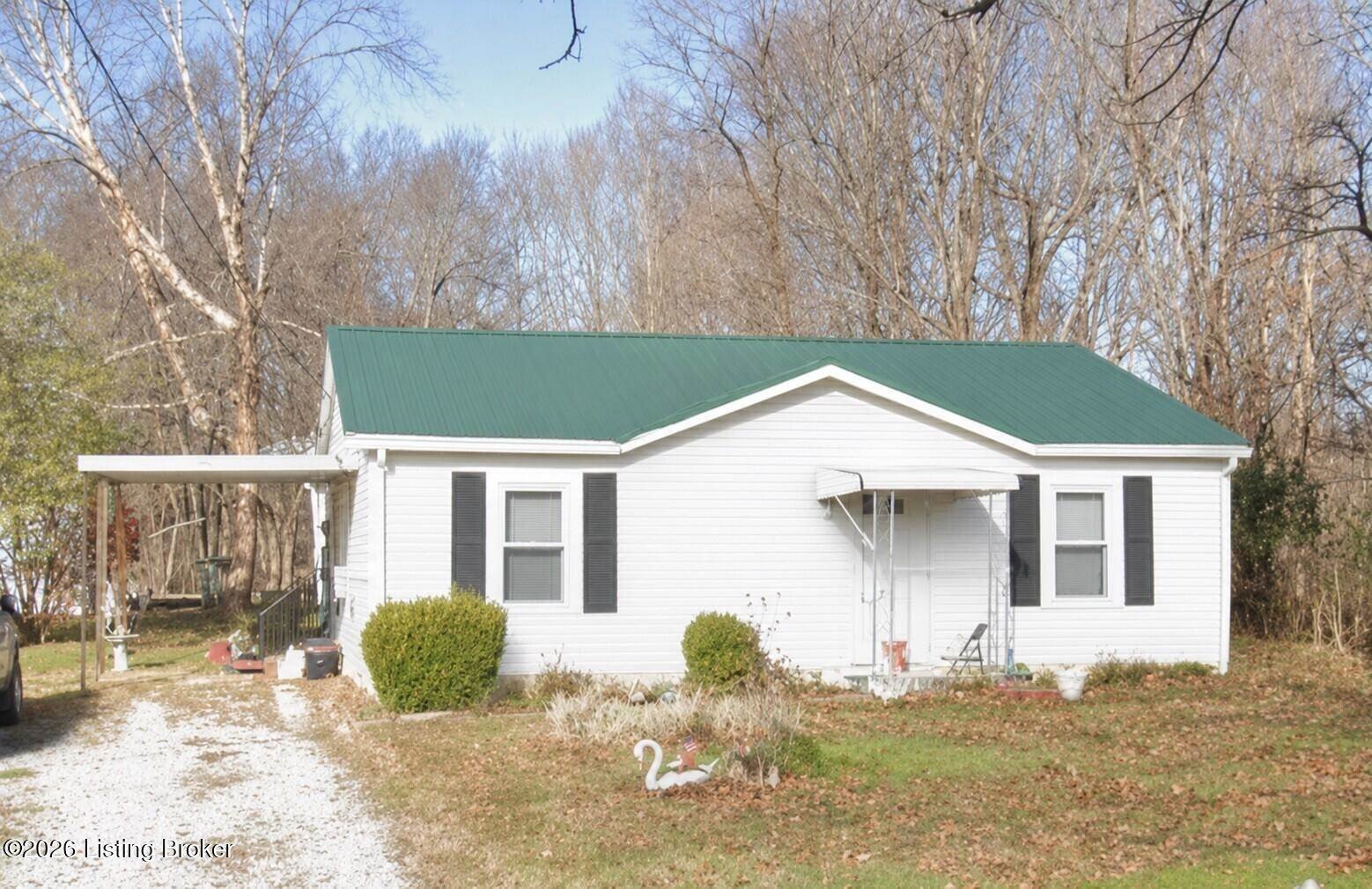 Single Family 2BR 1BA - 431 Holsclaw Hill Rd, Brooks, KY