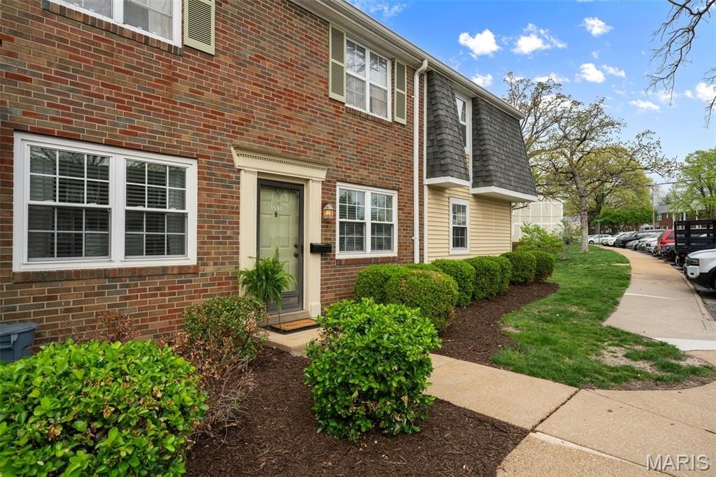 Condo 2BR 1BA - 1541 E Swan Circle, Brentwood, MO