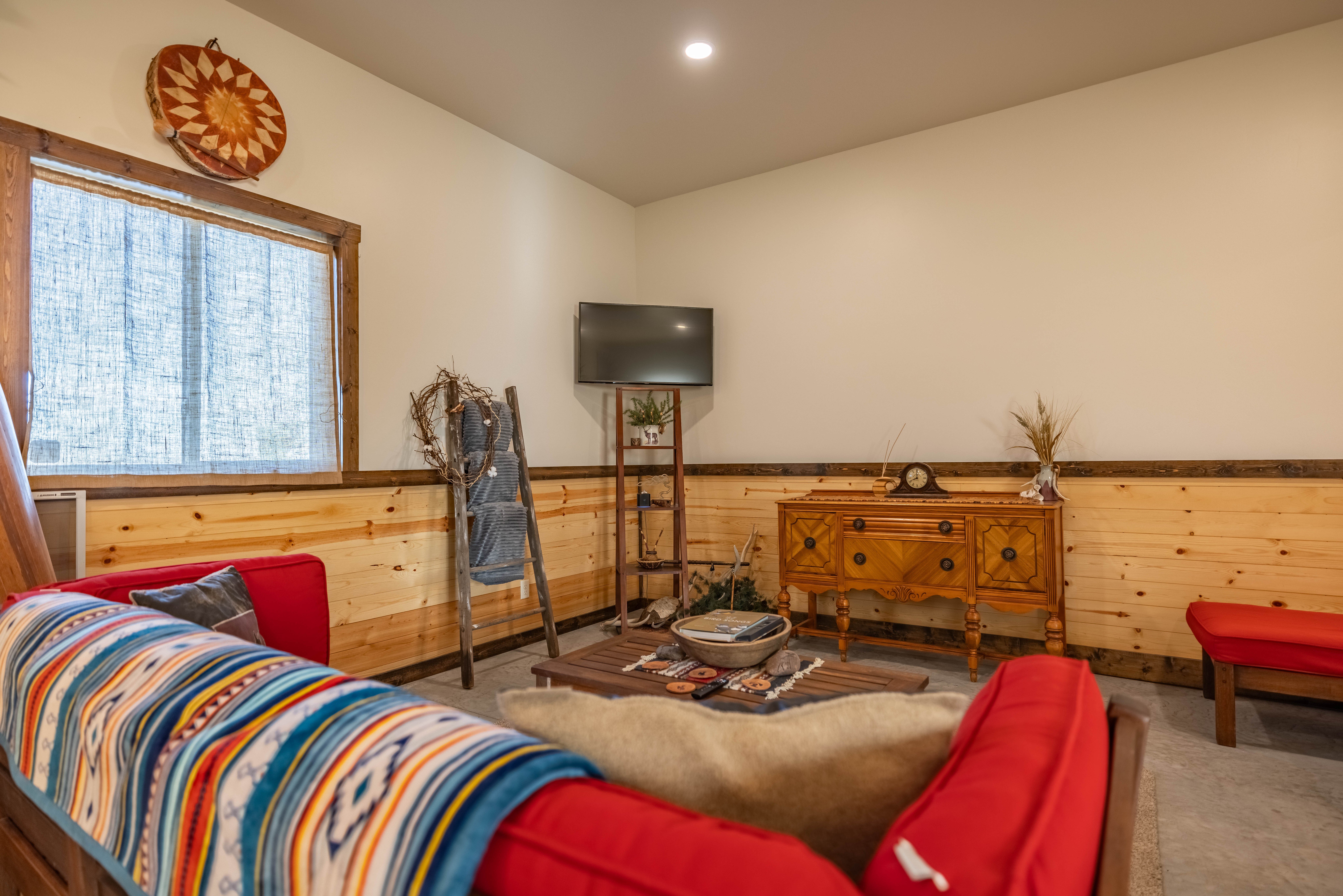 Single Family 2BR 1BA - 2055 Baldwin Creek Road, Lander, WY