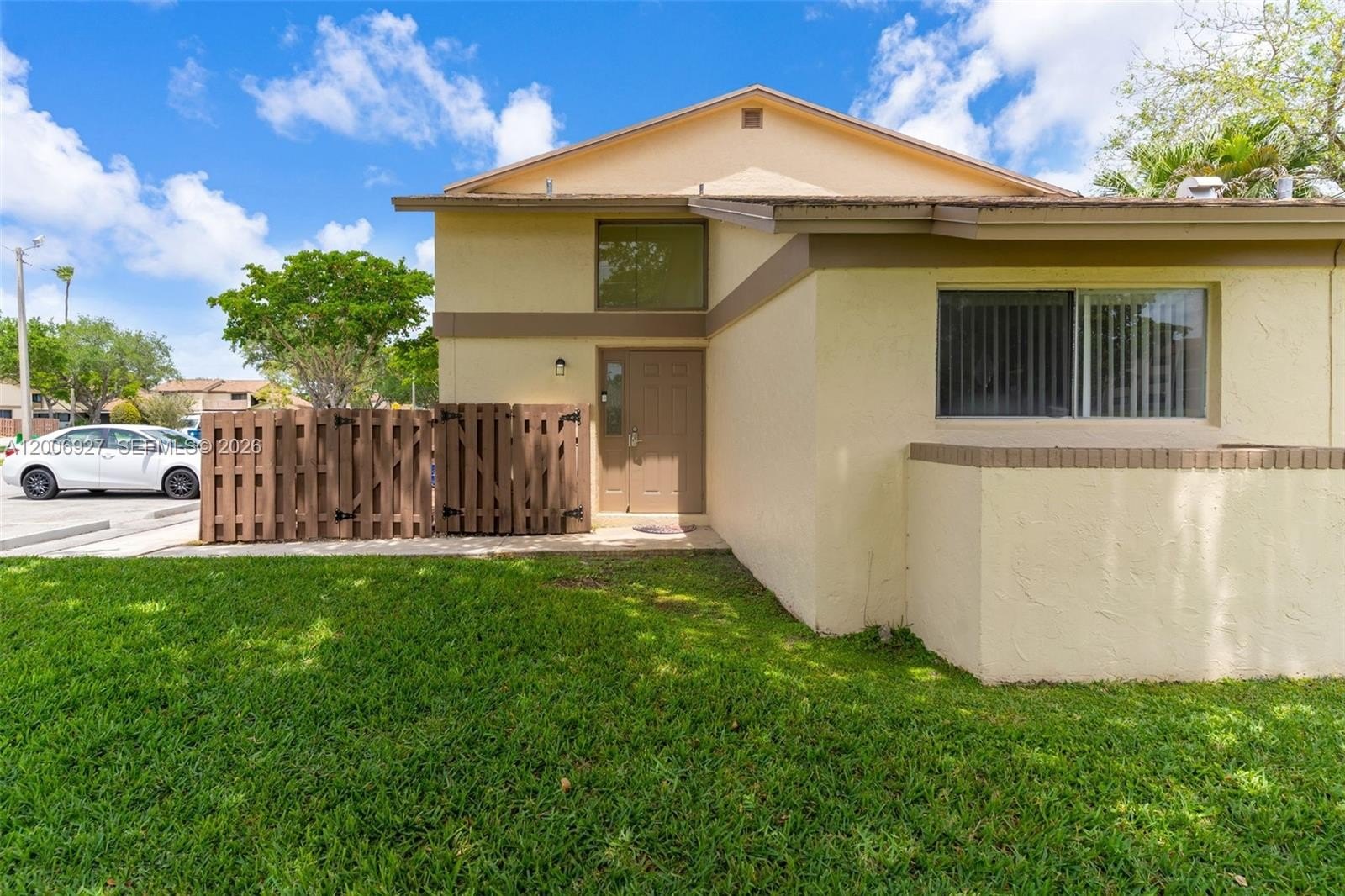 Single Family 3BR 2BA - 2950 NW 106th ave, Sunrise, FL