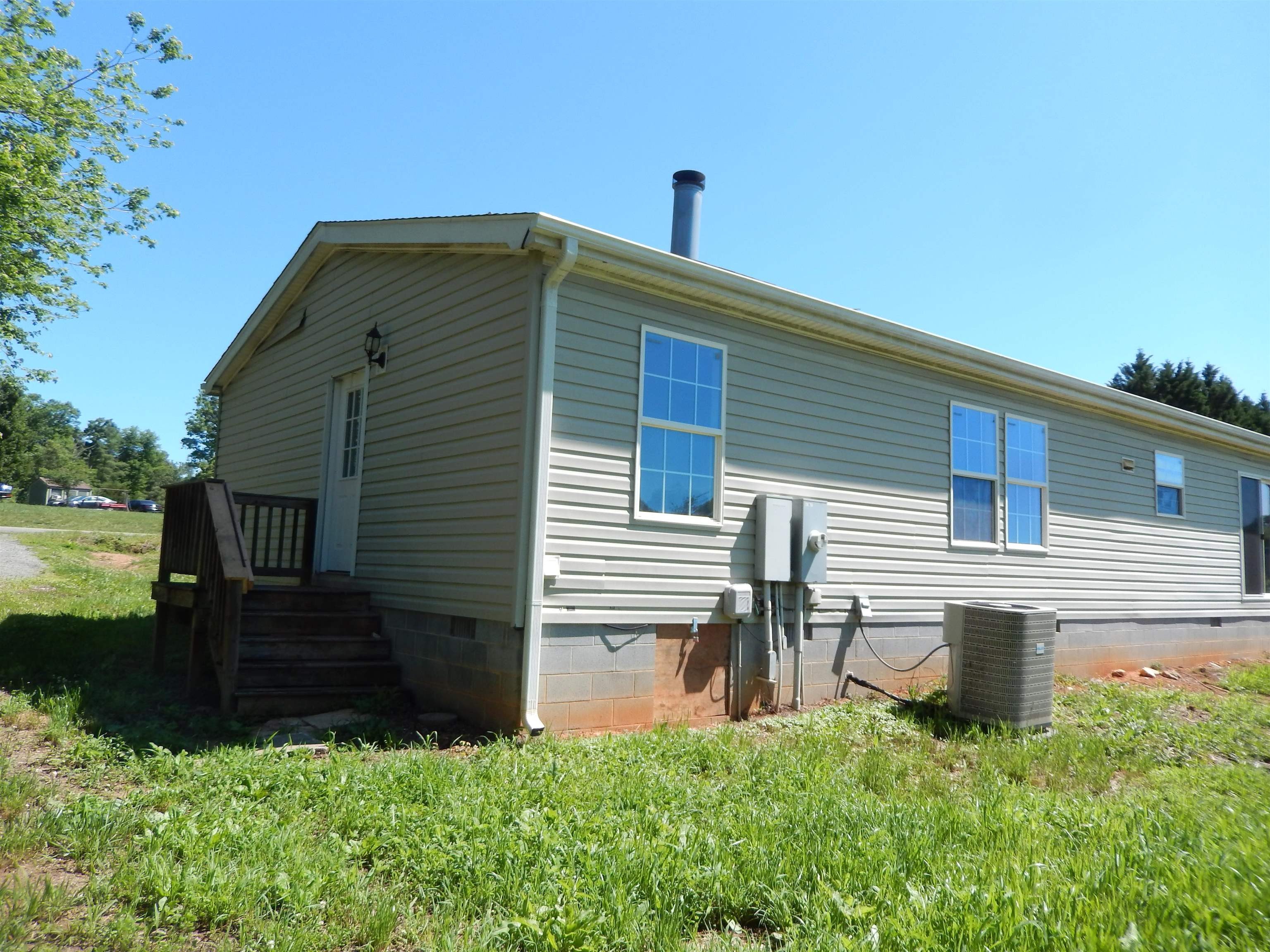 Single Family 3BR 2BA - 288 FREDERICKSBURG RD, RUCKERSVILLE, VA