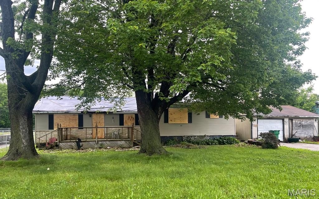 Single Family 3BR 1BA - 1131 Walnut Drive, Cottage Hills, IL
