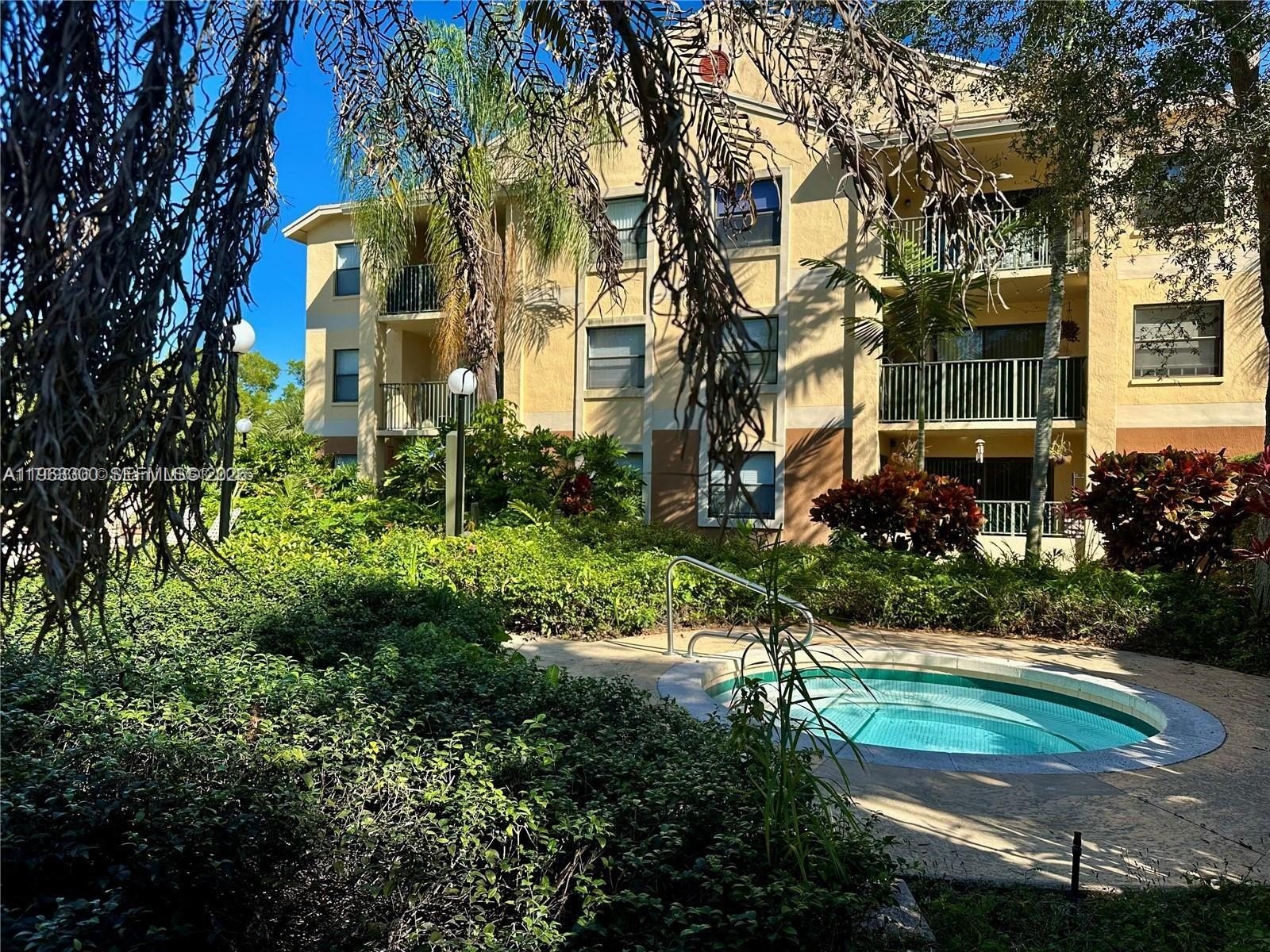 Condo 1BR 2BA - 9999 Summwebreeze  Dr, Sunrise, FL