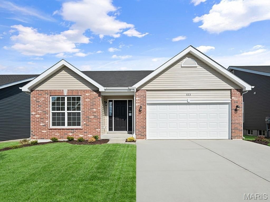 Single Family 3BR 2BA - 525 Apple Orchard Lane, O'Fallon, MO