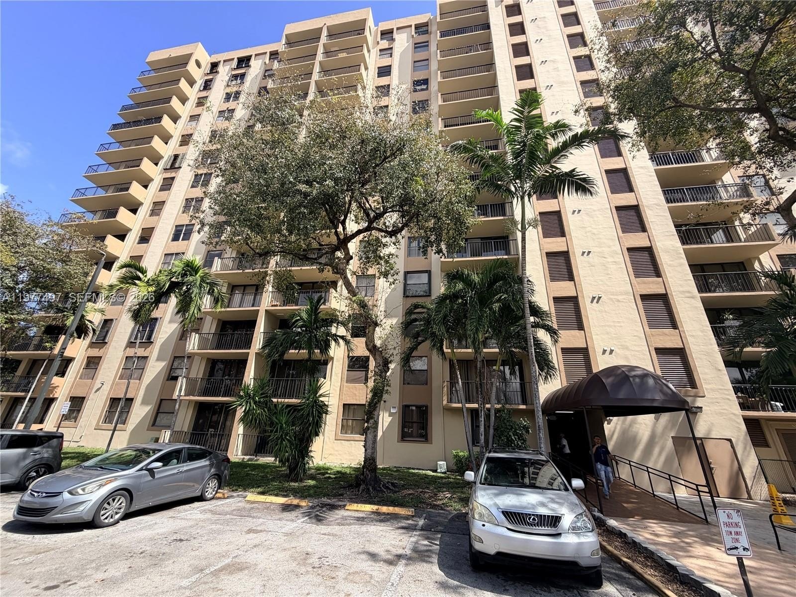 Condo 2BR 2BA - 1470 NE 123rd St, North Miami, FL